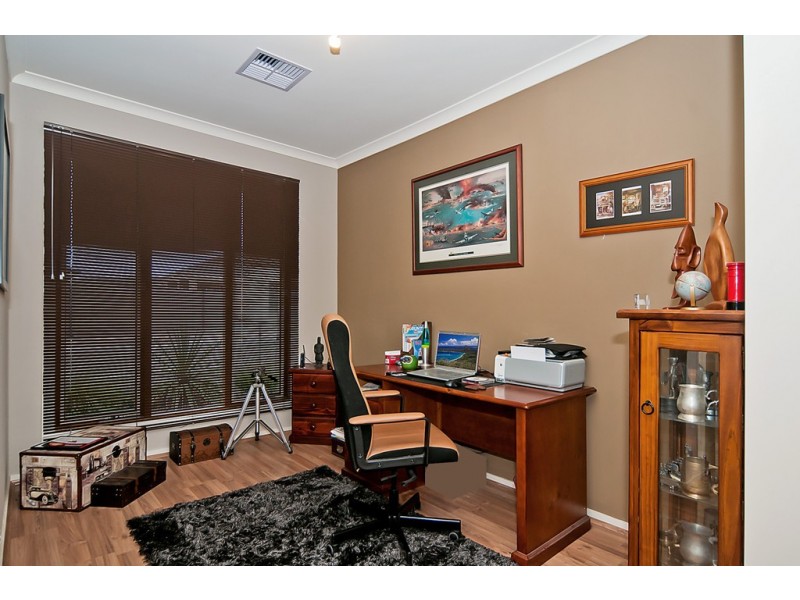 17 lodge way, Blakeview SA 5114