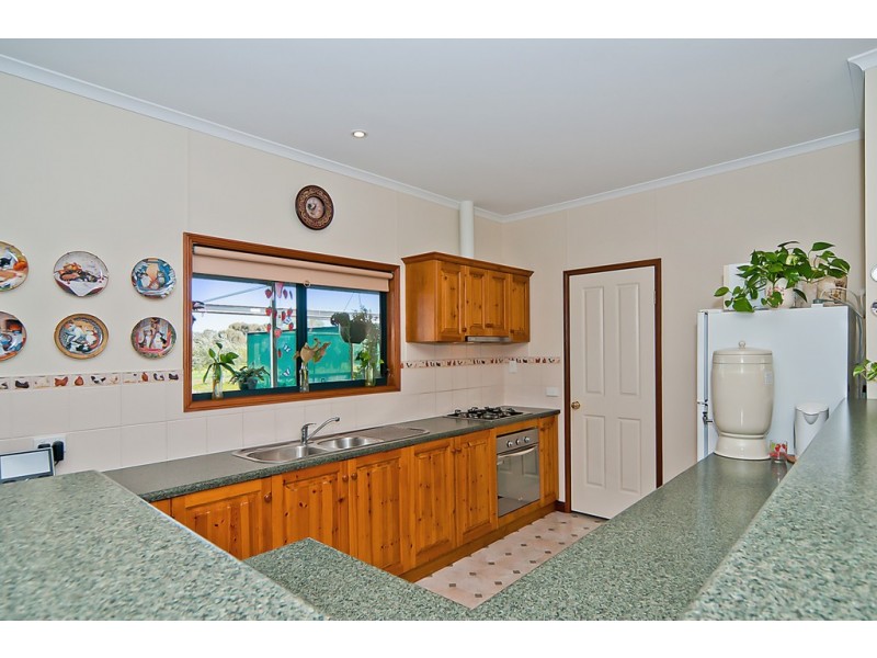 18 Tower Road (off Gawler River Road), Lewiston SA 5501