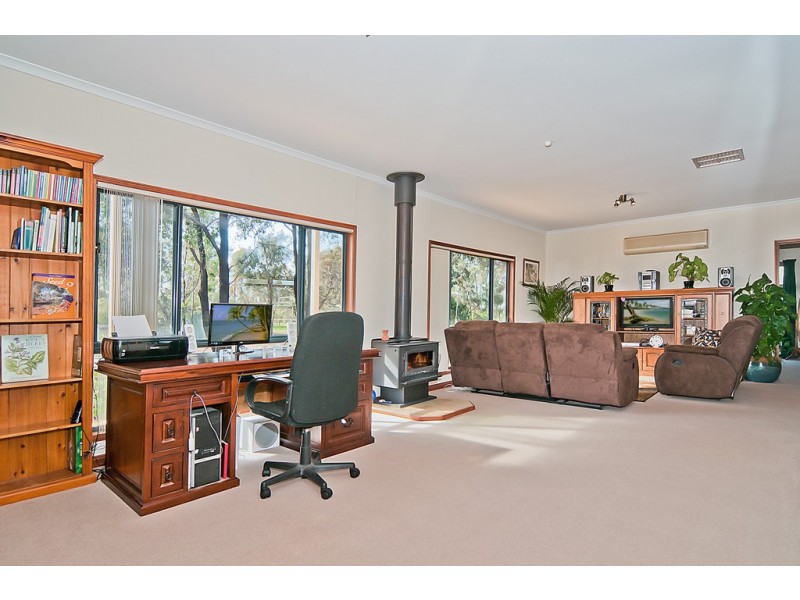 18 Tower Road (off Gawler River Road), Lewiston SA 5501