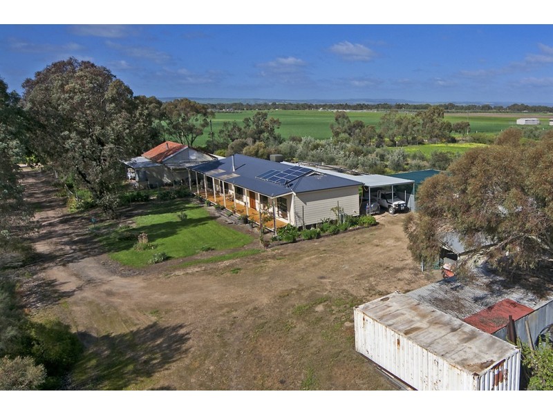 18 Tower Road (off Gawler River Road), Lewiston SA 5501