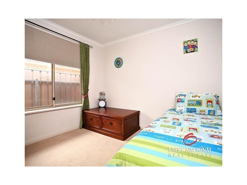 27A Thiele Cres, Evanston Park SA 5116