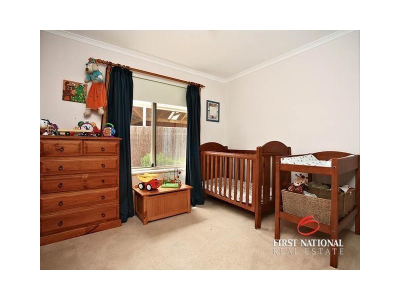 27A Thiele Cres, Evanston Park SA 5116