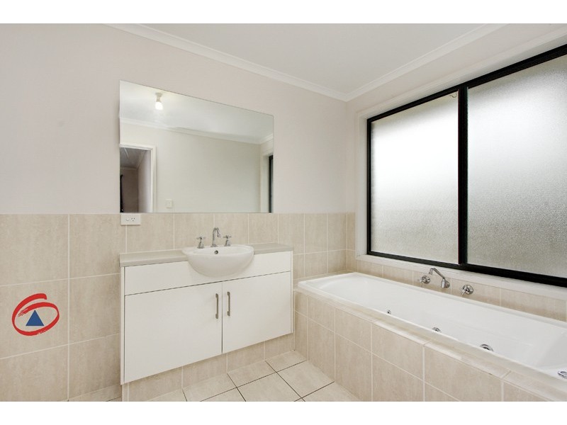 10 Oxford Drive, Andrews Farm SA 5114