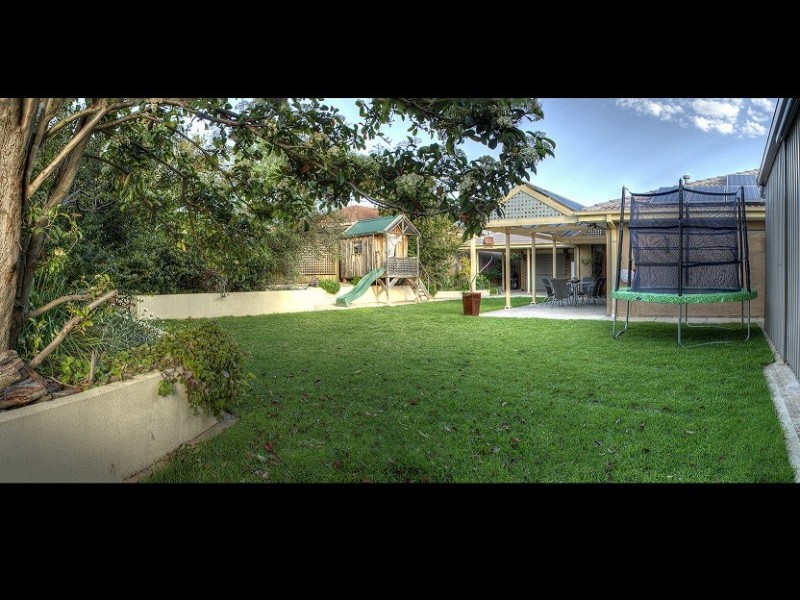 2 Churchman Crt, Gawler East SA 5118