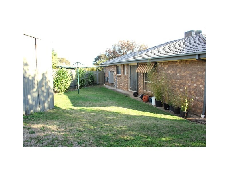 5 Graue Court, Willaston SA 5118