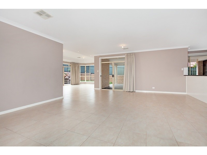 21 Falcon Drive, Hewett SA 5118