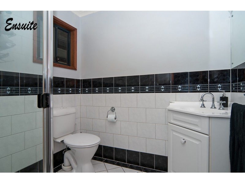 86 Frost Road, Lower Light SA 5501