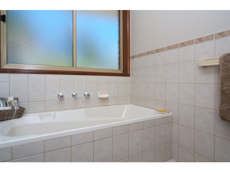 25 Borodino Court, Greenwith SA 5125