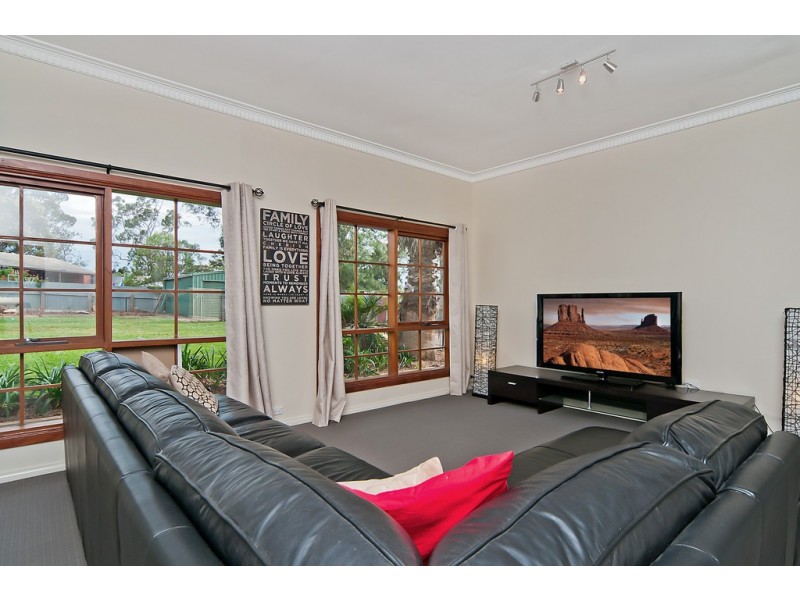 71 Calton Rd, Gawler East SA 5118