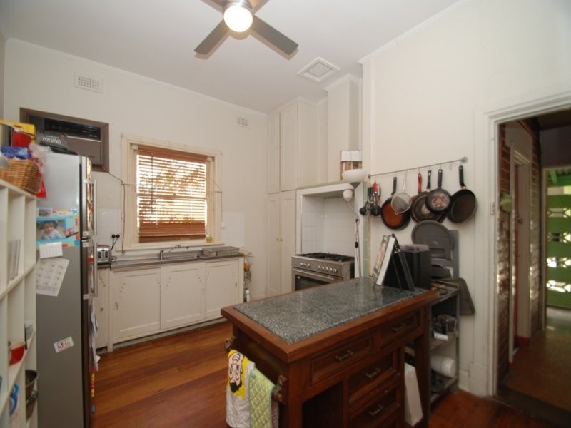 172 Churchill Rd, Prospect SA 5082