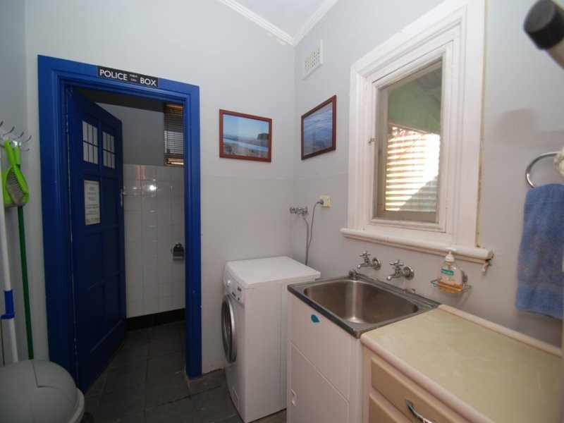 172 Churchill Rd, Prospect SA 5082