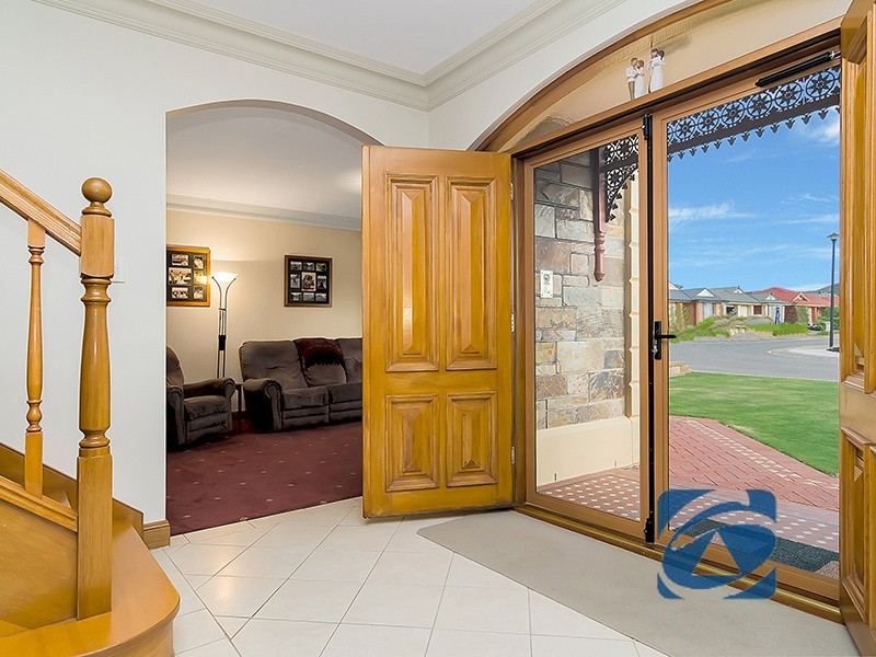 7 Urrbrae Way, Evanston Park SA 5116