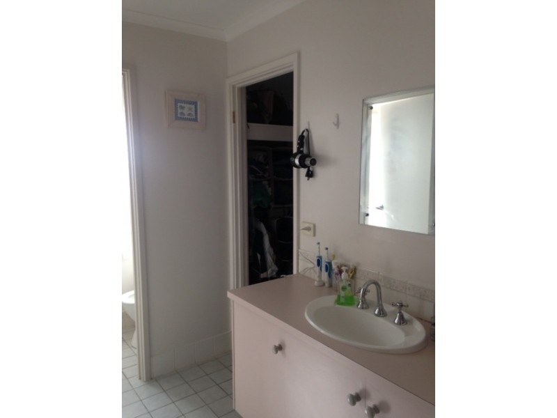4 Toulon Pl, Greenwith SA 5125