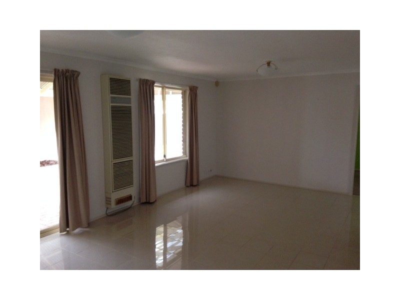 4 Toulon Pl, Greenwith SA 5125