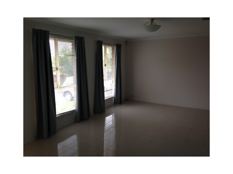 4 Toulon Pl, Greenwith SA 5125