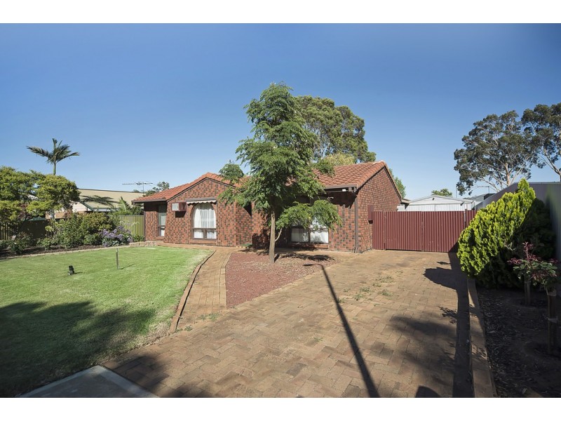 8 McDonnell Terrace, Evanston Gardens SA 5116