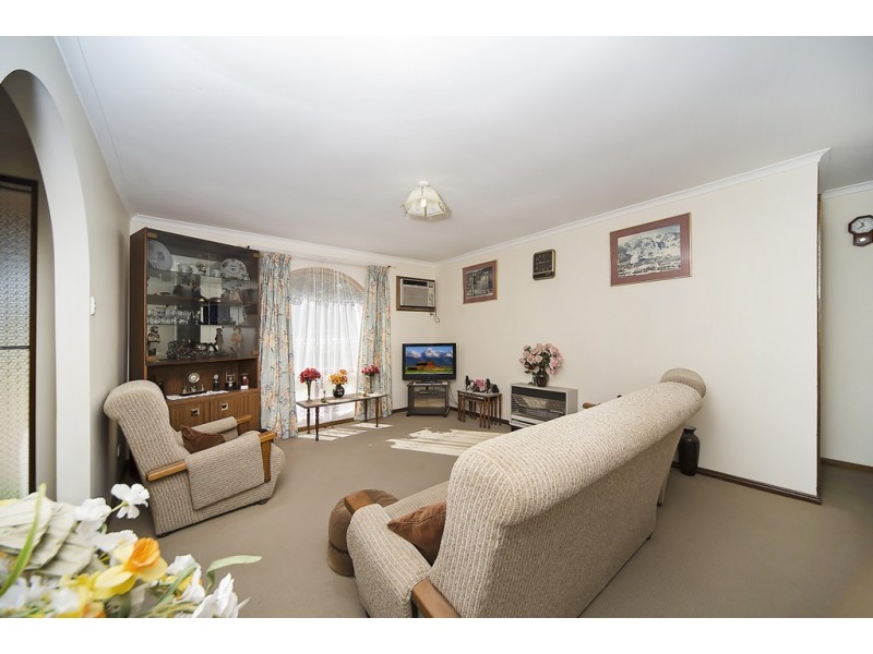 8 McDonnell Terrace, Evanston Gardens SA 5116