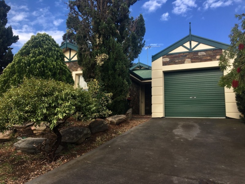 32 Cambridge tce, Hillbank SA 5112