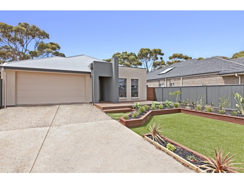 14 Salmon Gum Cres, Blakeview SA 5114