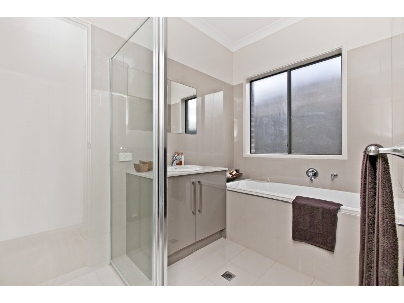 14 Salmon Gum Cres, Blakeview SA 5114