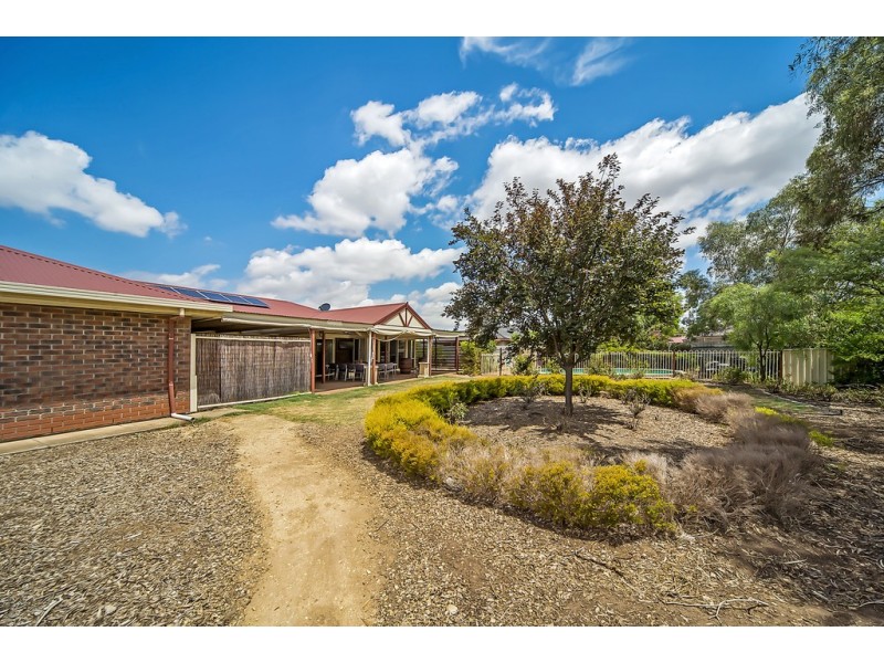 6 Cleland Court, Willaston SA 5118
