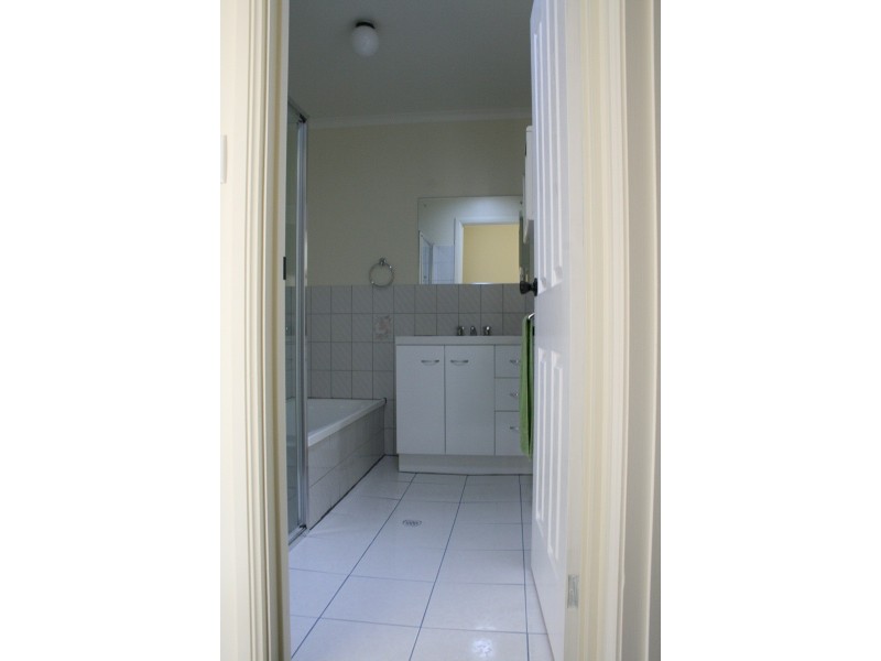 1/10 Holmes Street, Willaston SA 5118