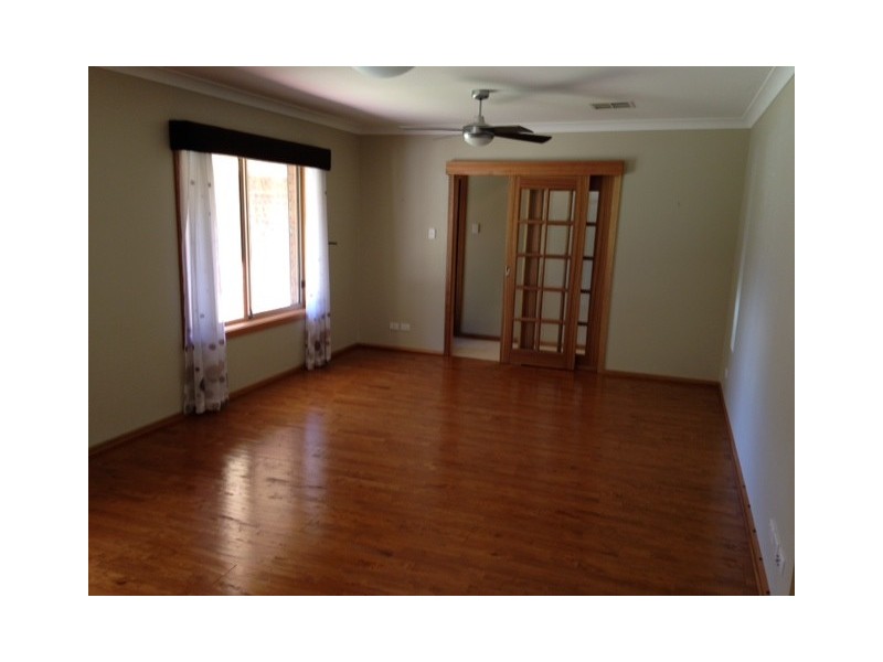 44 Sunnyside Dve, Evanston Park SA 5116