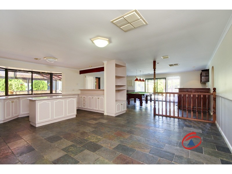 7 Smart Court, Evanston Park SA 5116