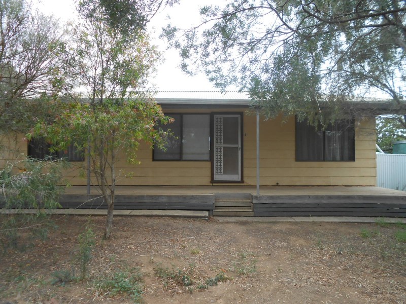 4 Greenough St, Kapunda SA 5373
