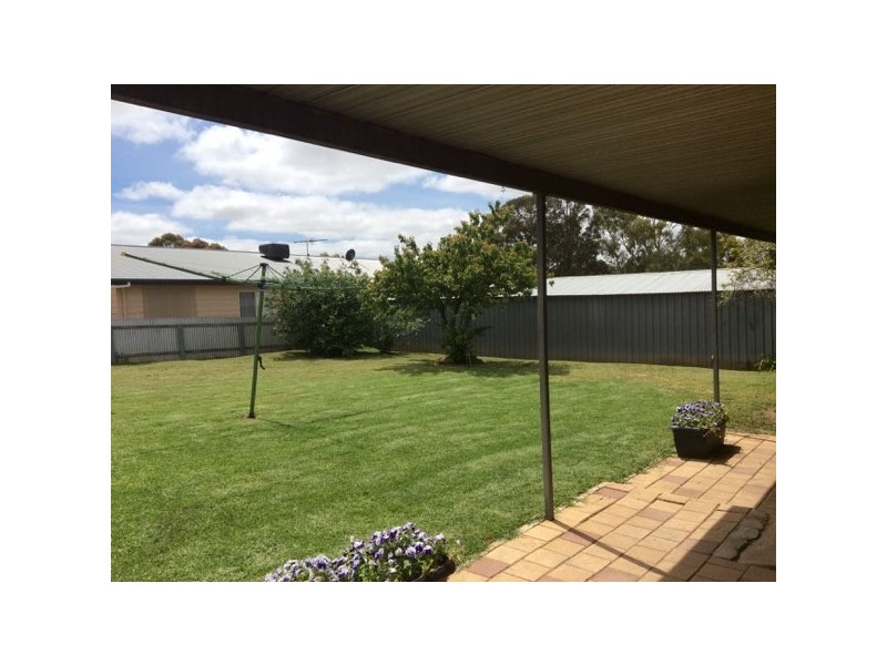 4 Greenough St, Kapunda SA 5373