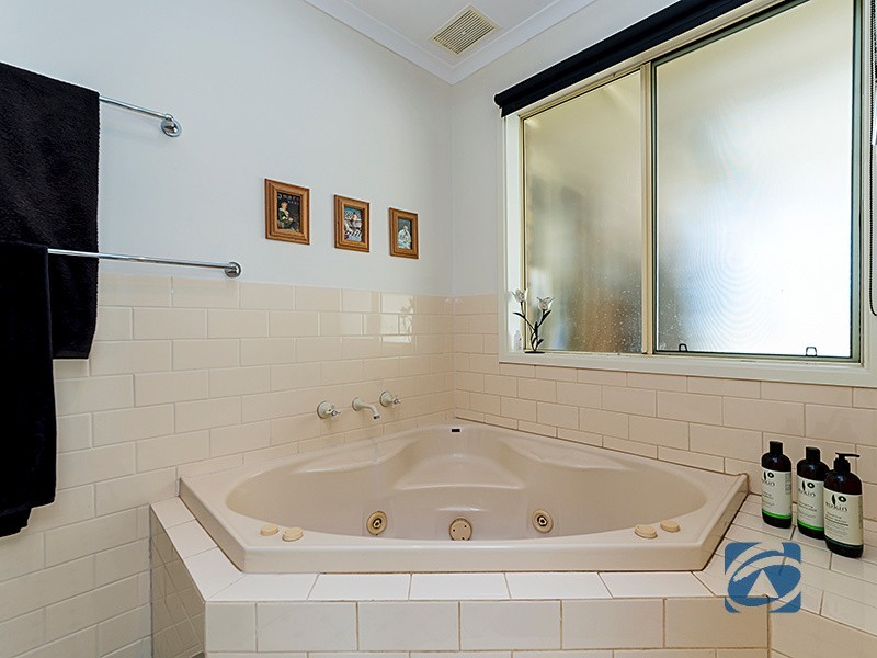 35 Cliff Road, Roseworthy SA 5371