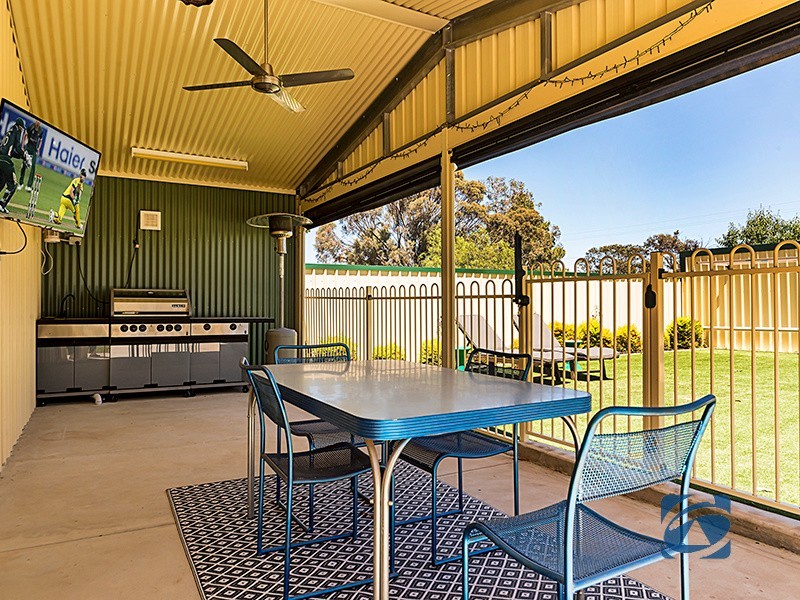 35 Cliff Road, Roseworthy SA 5371