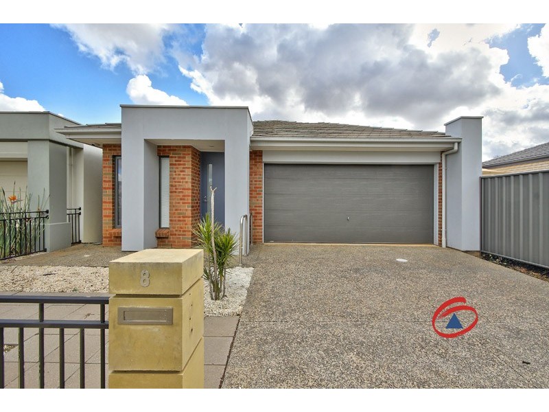 8 East Parkway, Andrews Farm SA 5114