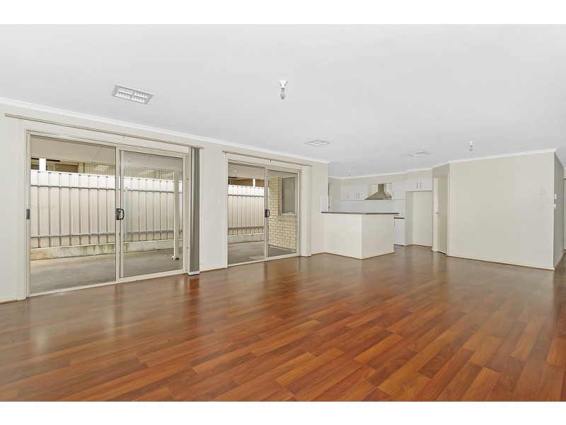 13 Mitchell Dve, Evanston Park SA 5116