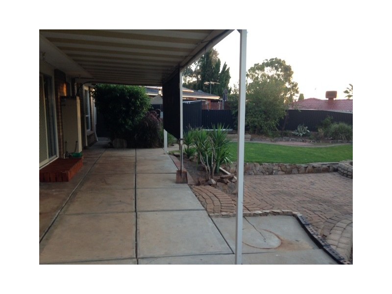 4 Kiekebusch St, Gulfview Heights SA 5096
