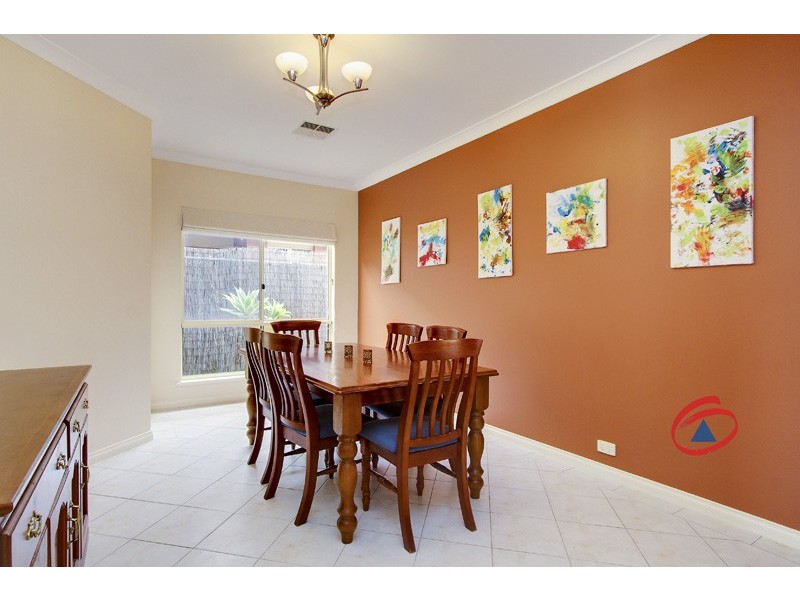 9 Mallard Crescent, Mawson Lakes SA 5095