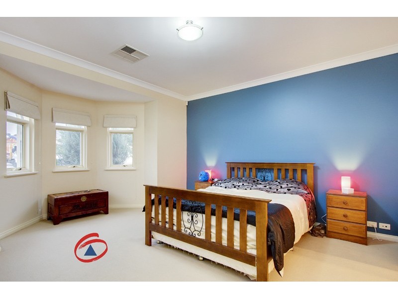 9 Mallard Crescent, Mawson Lakes SA 5095