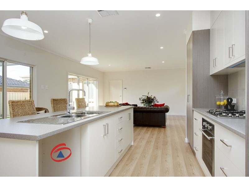 11 Doudney Avenue, Evanston Gardens SA 5116