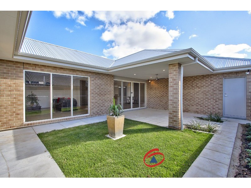 11 Doudney Avenue, Evanston Gardens SA 5116