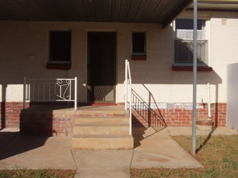 8 and 10 Holcomb Street, Elizabeth East SA 5112