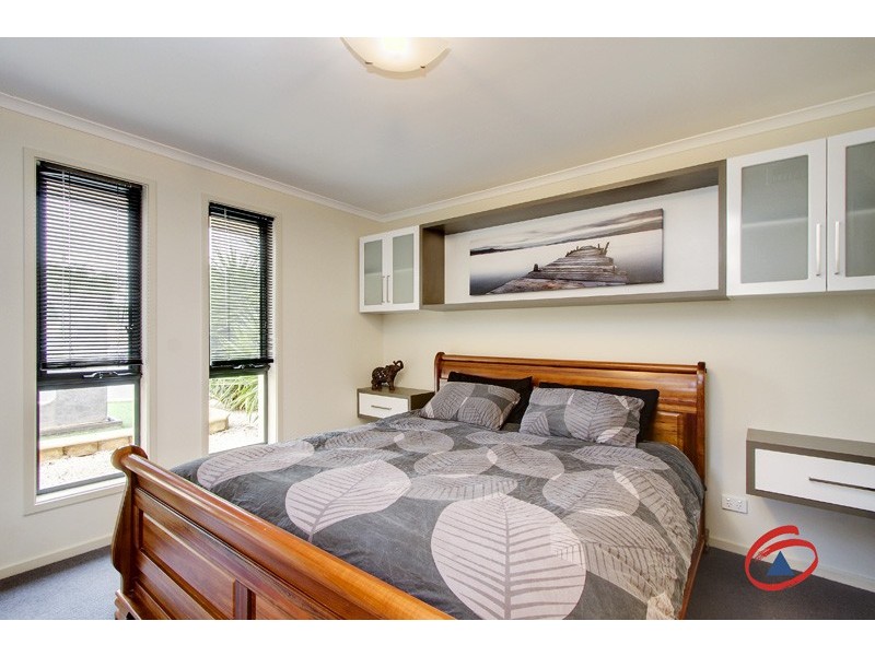7 Sambell Court, Evanston Park SA 5116