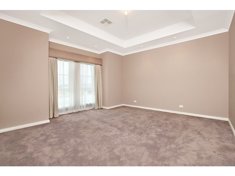 21 Falcon Drive, Hewett SA 5118