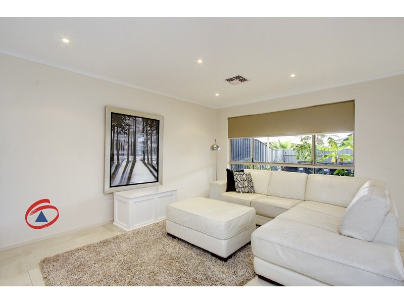 24 Gairdner Boulevard, Andrews Farm SA 5114