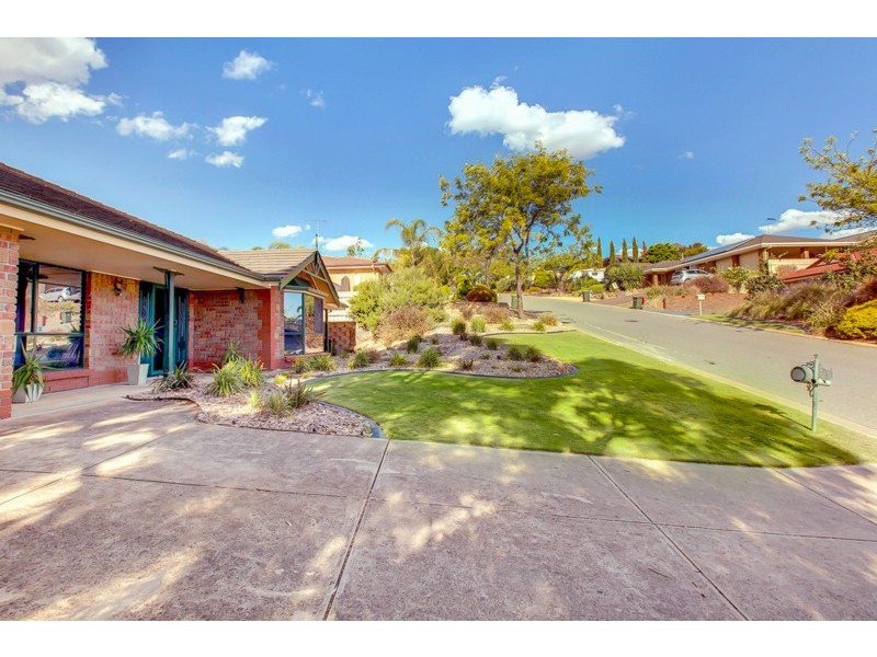 9 Honeysuckle Drive, Hillbank SA 5112
