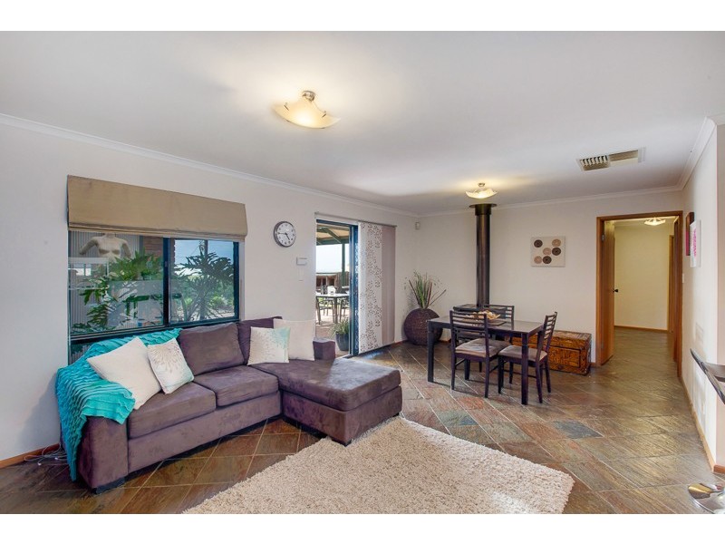 9 Honeysuckle Drive, Hillbank SA 5112