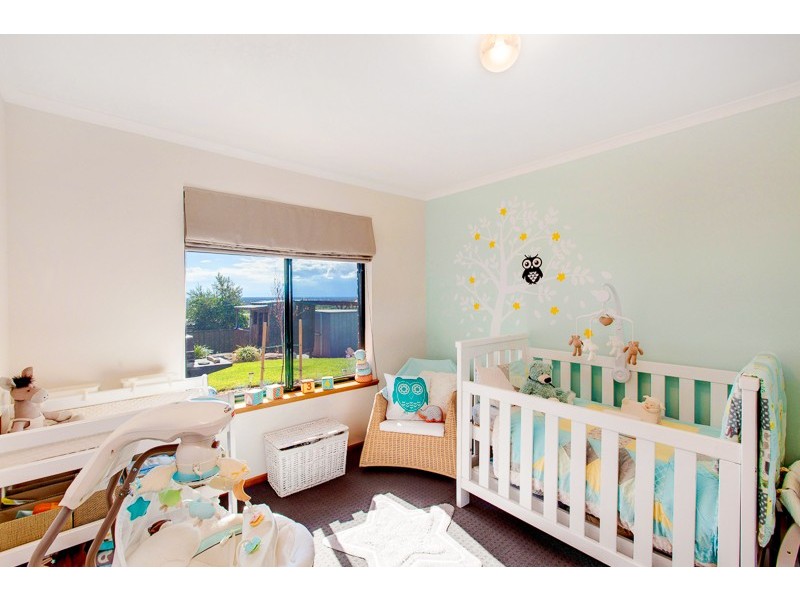 9 Honeysuckle Drive, Hillbank SA 5112