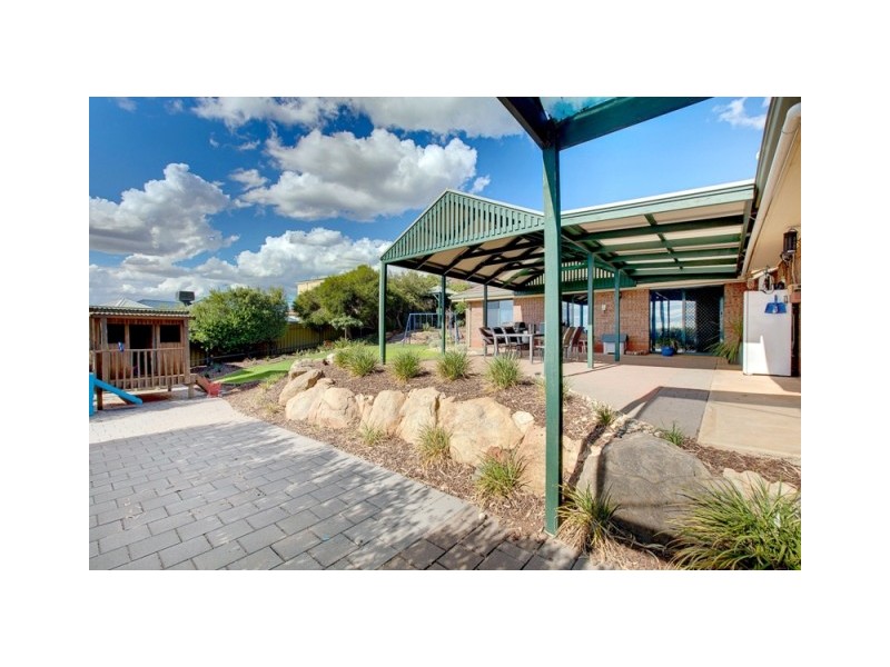 9 Honeysuckle Drive, Hillbank SA 5112