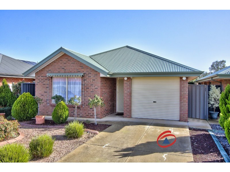 31 Hamra Drive, Smithfield SA 5114