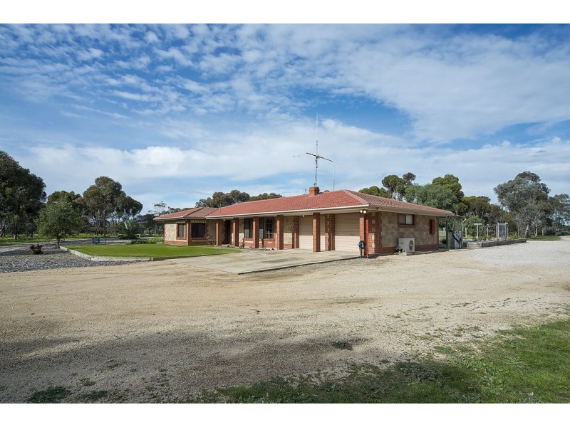 3761 Balaklava Road via HALBURY, Balaklava SA 5461