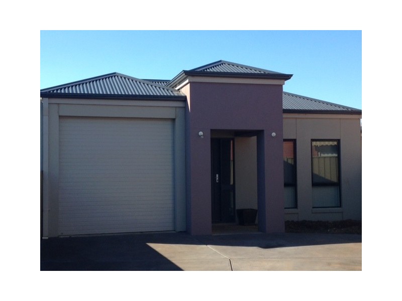 4A Smart Crt, Evanston Park SA 5116